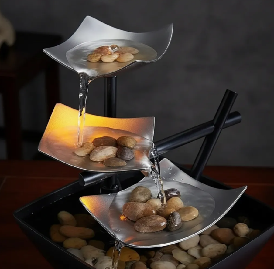 FUENTE DE AGUA CON PIEDRAS Y LUCES